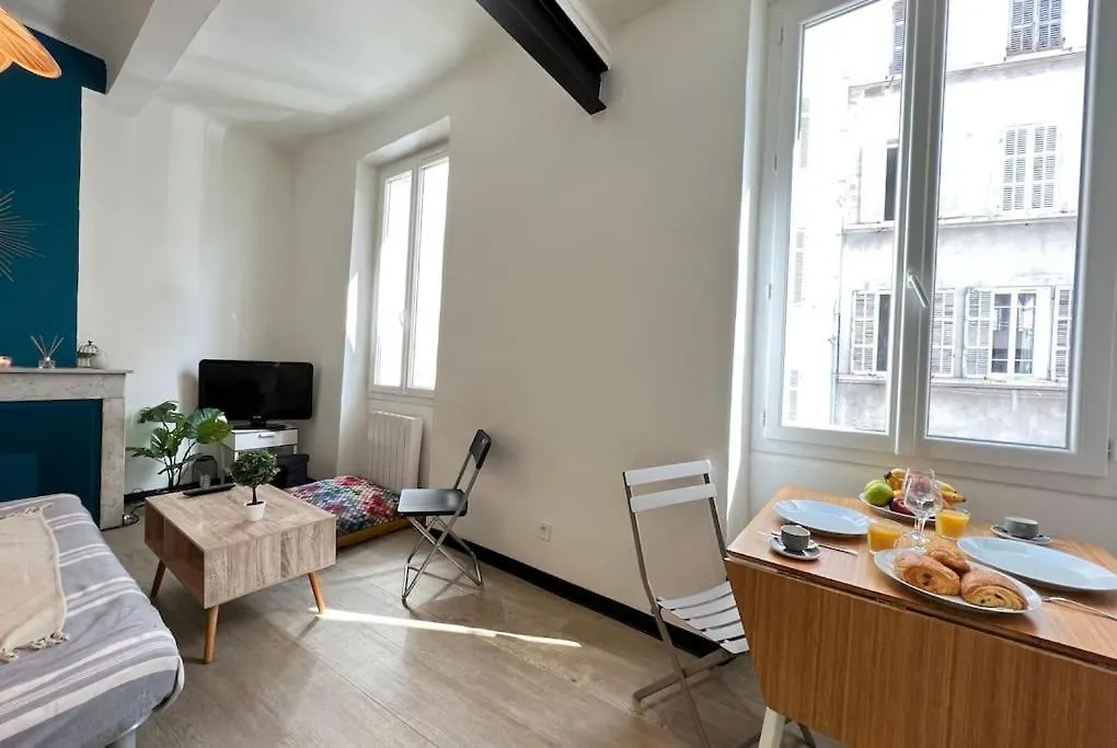 Apartmán Charme Authenticite A Marseille, Camas